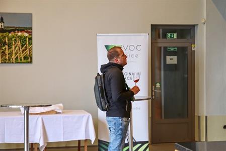 VOC vinice * Putování po vinicích za víny VOC; rok 2022