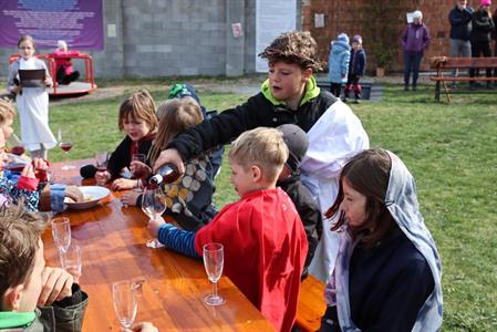 Farnost * Velikonoce 2022 - Divadelní představení dětí PAŠIJOVÉ HRY