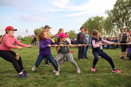 Klub sportovního rybářství * Pálení čarodějnic na louce u rybníka