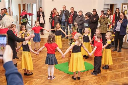 Ekocentrum Trkmanka & MAP Hustopečsko * Vernisáž výstavy ODRAZY – OBRAZY KŘÍDEL & ROSTLINY A ŽIVOČICHOVÉ v blízkosti našeho bydliště