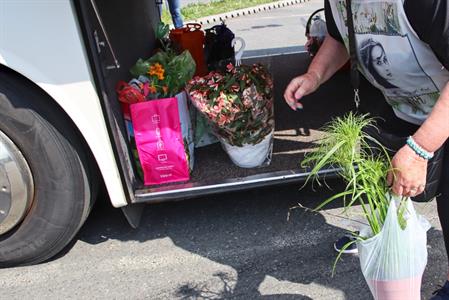 Klub důchodců * Výlet za nákupy na Florii Kroměříž