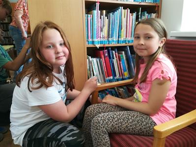 Městská knihovna * Loupežnické party čtvrťáků se vydaly i za pokladem