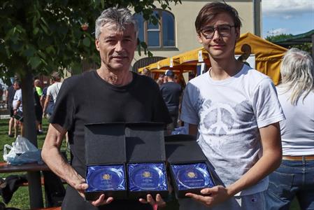 Modré Hory * Krajem vína - Májové putování okolím Modrých Hor & Přehlídka soutěže 30 vín Modrých Hor