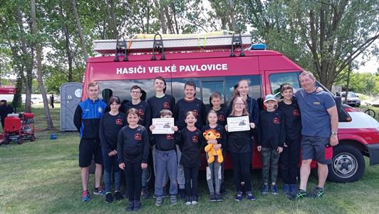 SDH * Větrná loterie medaile nepřinesla - závody mladých hasičů v požárním útoku v Novosedlech