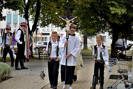 Folkor ve městě * HODY 2022 - Nedělní hodovní mše svatá v kostele Nanebevzetí Panny Marie