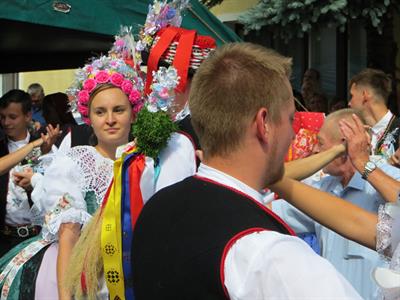 Folkor ve městě * HODY 2022 - Nedělní slavnostní průvod krojovaných městem a taneční zábava 