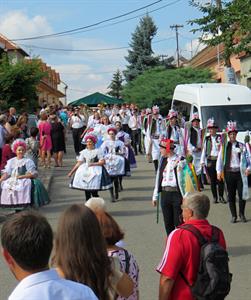 Folkor ve městě * HODY 2022 - Nedělní slavnostní průvod krojovaných městem a taneční zábava 