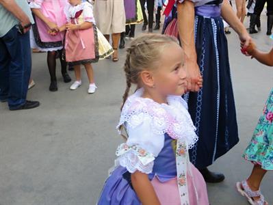 Folkor ve městě * HODY 2022 - Úterní hodový průvod? Záplava bílé a konec v nedohlednu