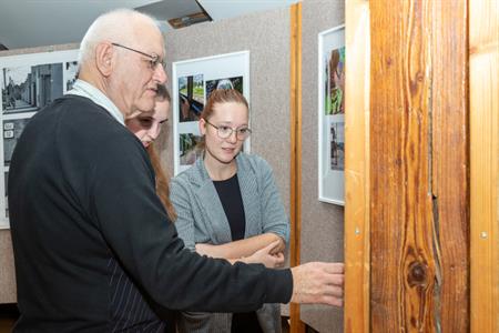 Městská knihovna * Vernisáž výstavy fotografií PROSTOR, KTERÝ MĚ OBKLOPUJE