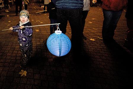 SDH * Lampionový průvod prošel městem již podesáté