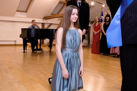 Gymnázium * Slavnostní stužkování maturantů roku 2023