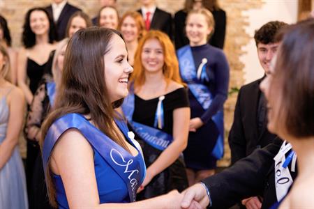 Gymnázium * Slavnostní stužkování maturantů roku 2023