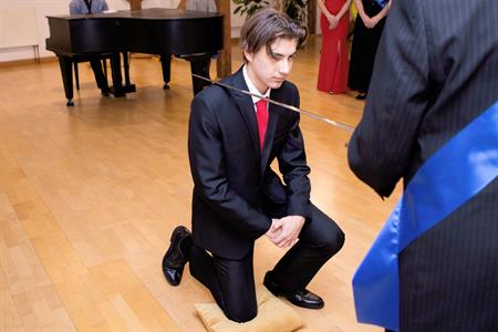 Gymnázium * Slavnostní stužkování maturantů roku 2023