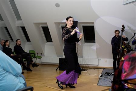 Kulturní dění * Charitativní vánoční koncert DUENDE