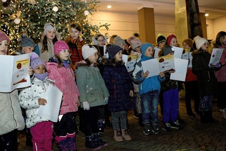 Kulturní dění * Stromeček, koledy, perníčky, prskavky, rozzářené oči dětí