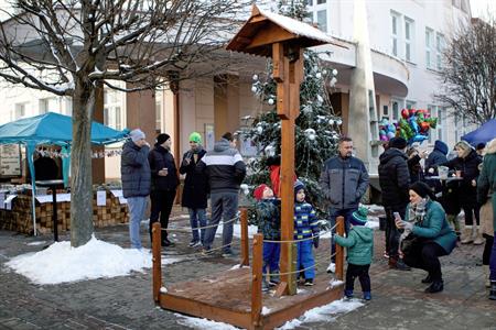 Kulturní dění * Vánoční jarmark u radnice roku 2022