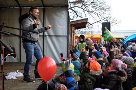 Kulturní dění * Vánoční jarmark u radnice roku 2022