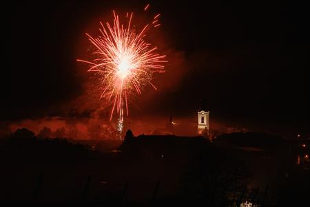 Město Velké Pavlovice * Pestrobarevný novoroční ohňostroj ve fotografiích pana Oldřicha Otáhala