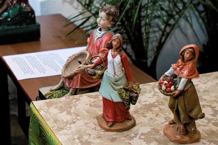Farnost * Betlém s jesličkami a pokyvujícím černouškem v kostele Nanebevzetí Panny Marie - Vánoce roku 2022