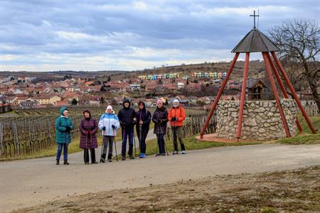 Sport * Jarní lekce nordic walking s Kačkou okolo rozhledny Slunečná