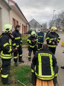 SDH * Cvičení - vyhledávání osob v zakouřených prostorech domu