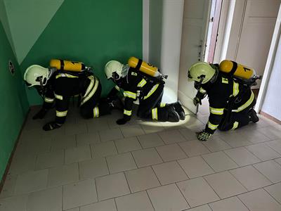 SDH * Cvičení - vyhledávání osob v zakouřených prostorech domu
