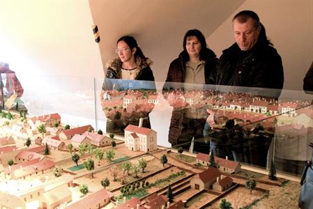 Město Velké Pavlovice * Zájezd zaměstnanců městské radnice a informačního centra do družebního města Senica na Slovensku