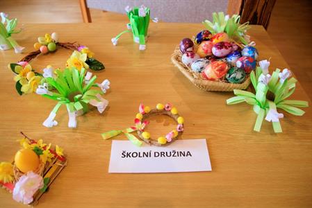 ZŠ * Výstava výtvarných prací žáků I. a II. stupně Základní školy Velké Pavlovice v podkrovním sále na radnice města