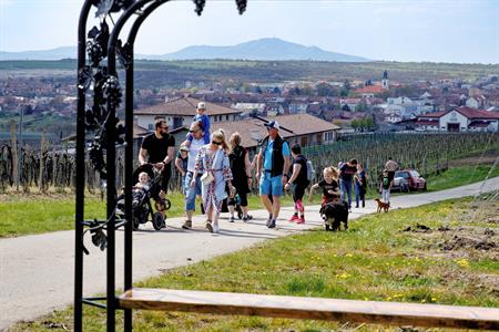 Okrašlovací spolek * Jarní ŠLAPKA aneb Otevírání turistických cest