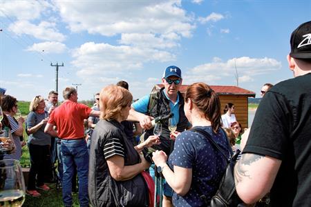 Okrašlovací spolek * Jarní ŠLAPKA aneb Otevírání turistických cest