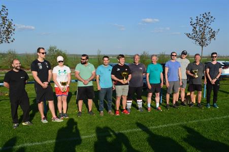 Sport * Celostátní závod čtyřčlenných družstev 1. a 2. liga v rybolovné technice