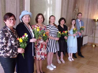 Gymnázium * Velkopavlovičtí studenti na Literárně hudebním salónu Brně