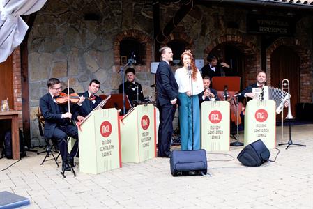 Kultura * Toskánské odpoledne otevřelo zahrady penzionu André; Oslavy 10 let od otevření penzionu