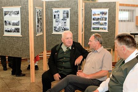 Myslivci * Vernisáž fotografií z činnosti velkopavlovických  myslivců