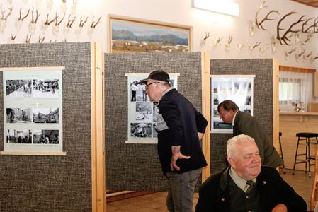 Myslivci * Vernisáž fotografií z činnosti velkopavlovických  myslivců
