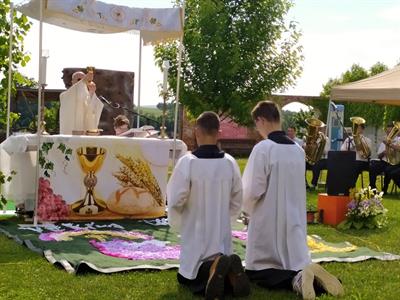 Farnost * Boží Tělo – svátek Těla a Krve Páně