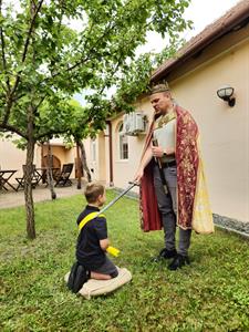 Městská knihovna * Pasování na čtenáře * 1.B
