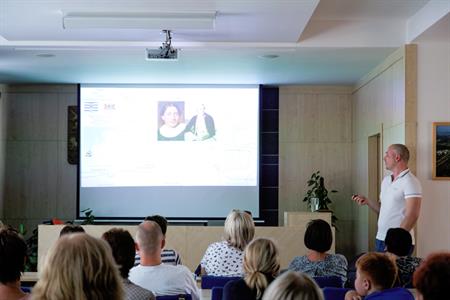 Kulturní život * Přednáška o Novém Zélandu s GDCom, BCom Luca Matkovic, ACCA & Ing. Evou Pavelkovou, Ph.D.
