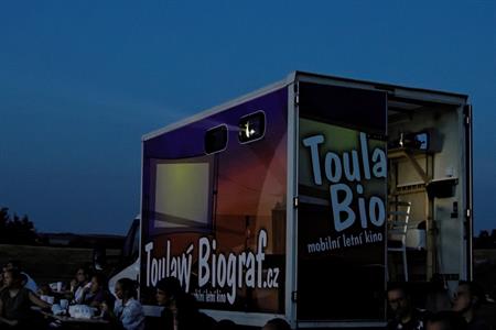 Kulturní život * TOULAVÝ BIOGRAF čtyři večery ve Velkých Pavlovicích