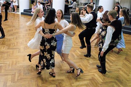 Kultura ve městě * Zahrávky hodů odstartovaly přípravy na KROJOVANÉ HODY 