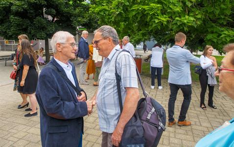 Družbna se slovenským městem Senica * Výtvarník Štefan Orth vstoupil třináctý na Záhorácké stěně slávy