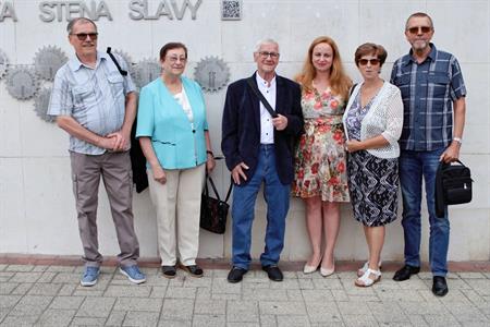 Družbna se slovenským městem Senica * Výtvarník Štefan Orth vstoupil třináctý na Záhorácké stěně slávy
