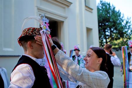 VELKOPAVLOVICKÉ KROJOVÉ HODY 2023 * Mše svatá v kostele, požádání starosty města o povelní hodů a zvaní občanů (neděle 20. srpna 2023)