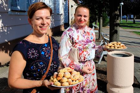 VELKOPAVLOVICKÉ KROJOVÉ HODY 2023 * Mše svatá v kostele, požádání starosty města o povelní hodů a zvaní občanů (neděle 20. srpna 2023)