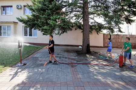 SDH * Naši hasiči si připravili pro děti (nejen) školou povinné loučení s prázdninami