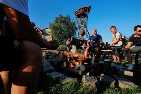Městská knihovna * VESELÉ DÝŇOBRANÍ pod rozhlednou Slunečná 2023