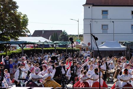 Kultura * Velkopavlovické vinobraní * sobota