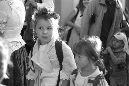 Základní škola * Žáci I. stupně se stali součástí celorepublikového happeningu DÁME KROJ