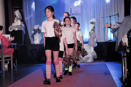 Kultura a kulturní život * Charitativní módní přehlídka WITCH MODELS