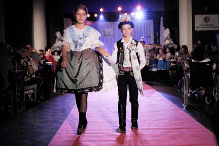 Kultura a kulturní život * Charitativní módní přehlídka WITCH MODELS